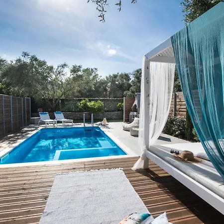 Lefkas Villa *