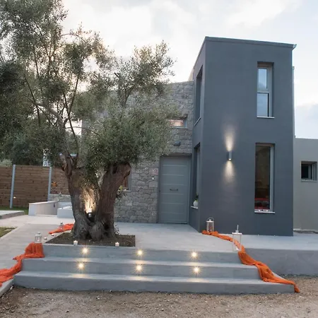 Lefkas Villa *